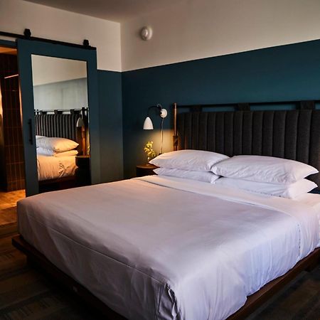 The Junto Hotel Columbus Buitenkant foto